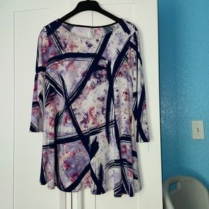 Floral abstract modest tunic top .